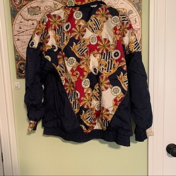 🔥‼️Vintage Printed Track Jacket‼️🔥 - Picture 8 of 11